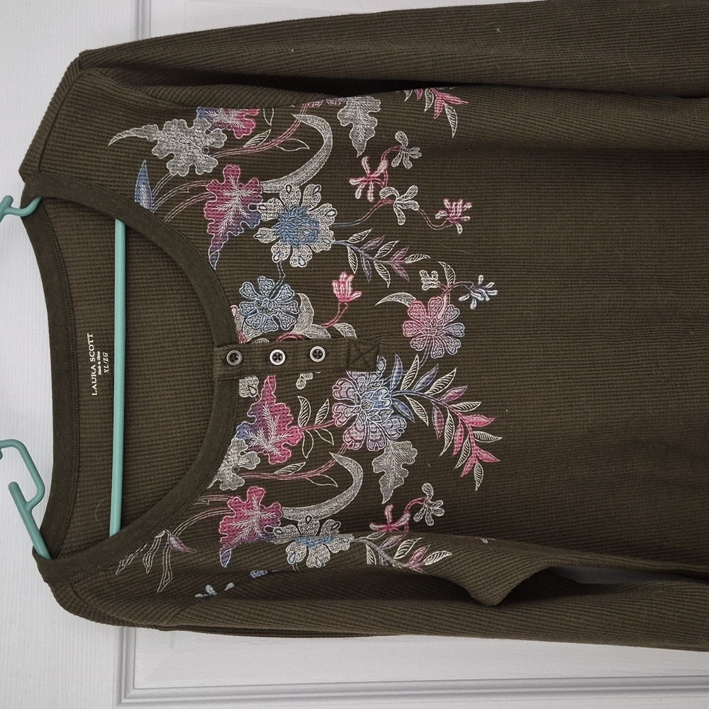 Laura Scott Green Long Sleeve Top with Floral Embroidery